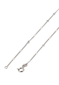 Sølvfarvet kædearmbånd med sammenkoblede runde og ovale metalled, og som har en lobsterlås for sikker lukning. Glat tekstur.