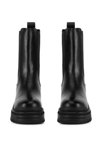 Botoșei negri din piele cu glezna, cu panouri laterale elastice și o buclă pentru tras. Talpă plată din cauciuc, textură netedă și design cu vârf rotund.