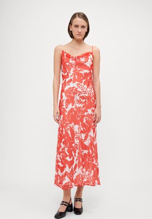 VMSMILLA 7/8 WATERFALL DRESS  - Maksi garuma kleita - fiery red/alia