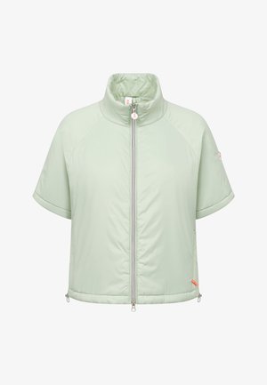 Lichtgroen kort mouw gewatteerd jack met hoge kraag en ritssluiting aan de voorkant, voorzien van verstelbare zomen en een klein oranje label vlak bij de onderkant.