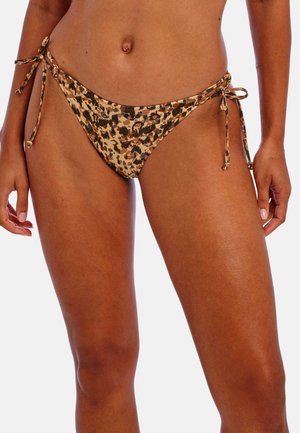 Bañador tipo bikini con estampado de leopardo y lados ajustables con lazo, en tonos de marrón y beige. Tejido suave y corte bajo.