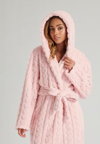 Loungeable ROBES CABLE CUT BORG HOODED MIDI ROBE - Badjas - pink