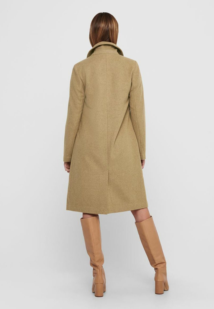 abrigo camel zalando