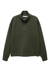 Jersey de color verde oscuro hecho de tela suave, con cuello alto, cierre de media cremallera y un ajuste relajado con puños y dobladillo acanalados.