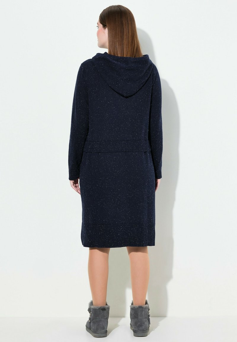 Ulla Popken TEXTURED Jumper dress navy blue/dark blue Zalando - Main Image