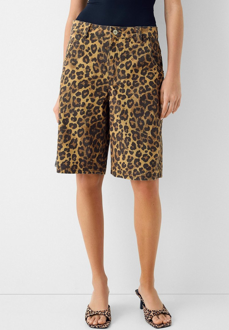 Bershka ANIMAL PRINT BERMUDA Short en jean camel ZALANDO.FR