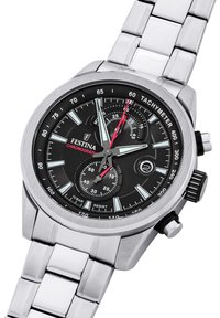 Orologio cronografo in acciaio inox argentato con quadrante nero, indicatori delle ore luminescenti, scala tachimetrica e accenti rossi sulle lancette.