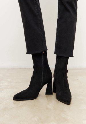 High heeled ankle boots - black