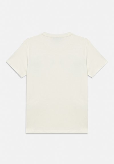 Απλό λευκό κοντομάνικο μπλουζάκι με στρογγυλή λαιμόκοψη, απεικονιζόμενο από πίσω σε ανοιχτό φόντο.