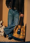 TOY STORY UNISEX - Bolso shopping - brown/beige