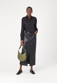 Calvin Klein RELAXED SHIRT - Užsagstoma palaidinė - black