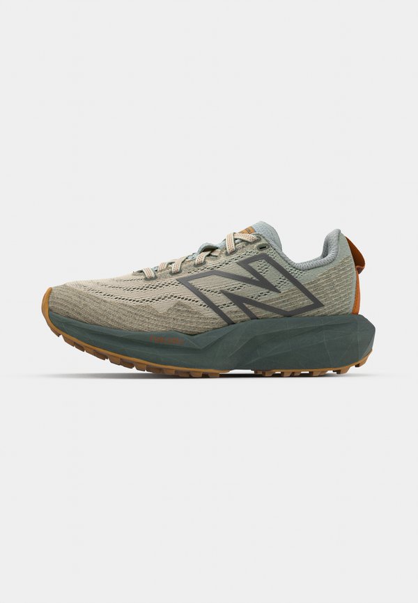 FUELCELL VENYM - Trail running shoes - calcium4