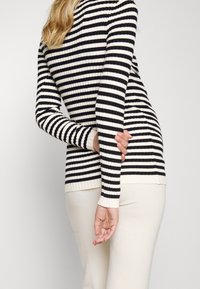 Pieces Maternity Svetr - black