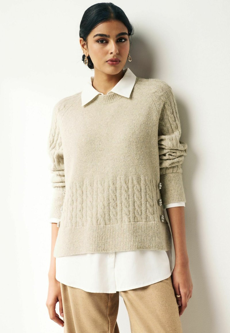 Next Stickad tröja - neutral brown