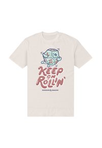 Bílý bavlněný tričko s karikaturou kostky a textem "POKRAČUJTE V HÁZENÍ" v růžovém a modrém grafickém designu.