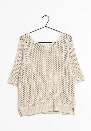 Maglione a maglia di un beige chiaro con una trama ampia e aperta. Presenta un collo largo e maniche a tre quarti, con orli a coste.