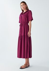 WILLA Paitamekko - burgundy