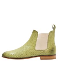 Botín Chelsea de cuero perforado verde con un acabado liso, gomas laterales elásticas y suela de madera plana.