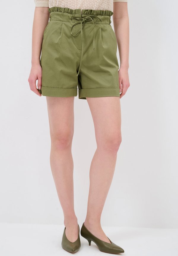 Shorts - khaki
