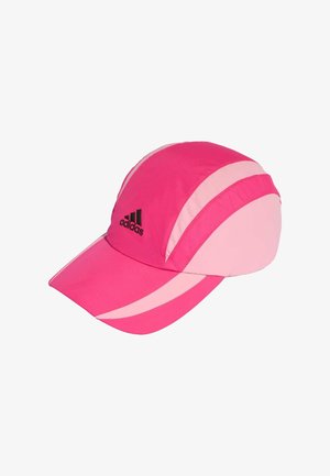 Gorra de béisbol rosa hecha de tela ligera, con un diseño en tonos rosa y rosa claro, con el logo de Adidas en negro y visera curvada.
