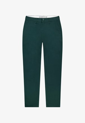 Chinos vert foncé avec une coupe droite, dotés d'une fermeture à bouton et de passants de ceinture, fabriqués dans un tissu lisse et léger.