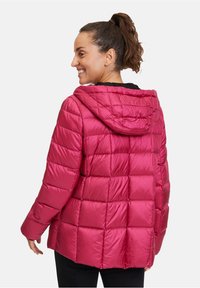 Gil Bret Down jacket - sangria