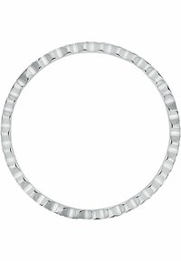 Bangle i sterling silver med en slät yta och ett texturerat mönster av jämnt fördelade fåror runt omkretsen, cirkulär form.