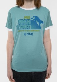Paradiso Clothing DEF LEPPARD HIGH N DRY RINGER - Print T-shirt - green