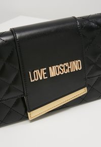 Love Moschino Olkalaukku - black