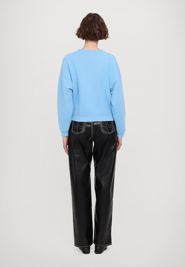 THE DROP SQUARE - Sweatshirt4