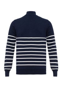 Suéter azul marino con rayas horizontales blancas en las mangas y el cuerpo, con un cuello alto y puños y dobladillo acanalados.
