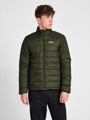 Hummel WIND PUFF - Outdoorjacke - forest night