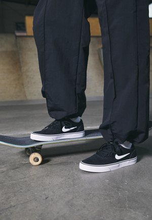 SB CHRON 2 - Sneakers basse - black/white