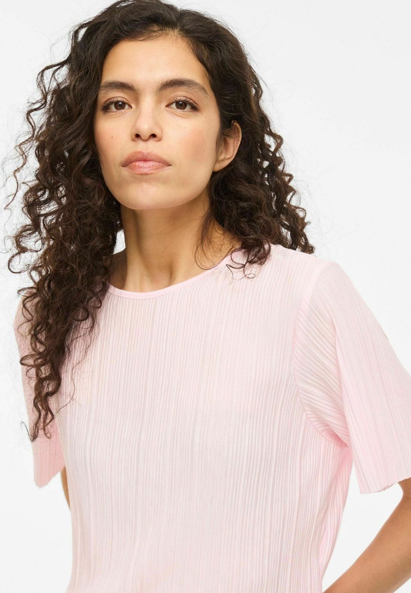 VIPLISA O-NECK S/S TOP - NOOS - Blouse - simply taupe