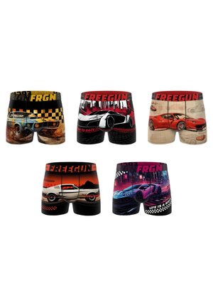 Cinq paires de boxers pour hommes avec des motifs de voitures de course, chacun présentant une voiture différente et la marque "FREEGUN" sur la ceinture.
