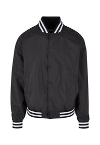 Czarna nylonowa bomberka z białymi prążkowanymi ściągaczami na kołnierzu i mankietach, zapinana na zatrzaski, z bocznymi kieszeniami. Gładka tekstura, klasyczny design.