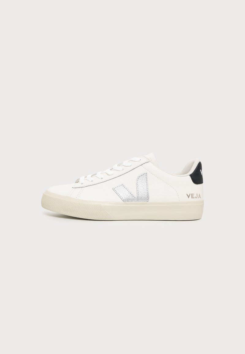 Veja CAMPO white/silver/black/white