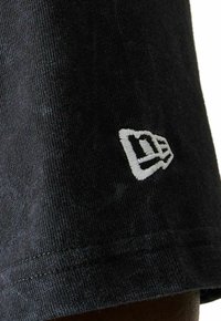 Thumbnail Image 5