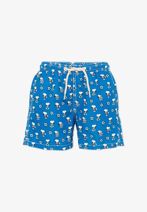 Short de bain bleu pour enfants avec taille élastique et cordon blanc, présentant un motif répétitif de Snoopy et de ballons de football.