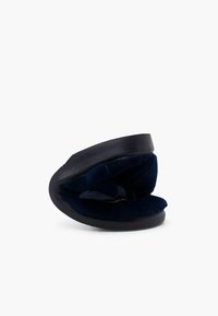 Pisamonas HEBILLA - Ballerine con cinturino - azul marino