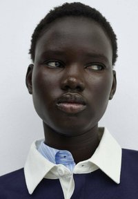 Mango HENDRIX - T-shirt à manches longues - green