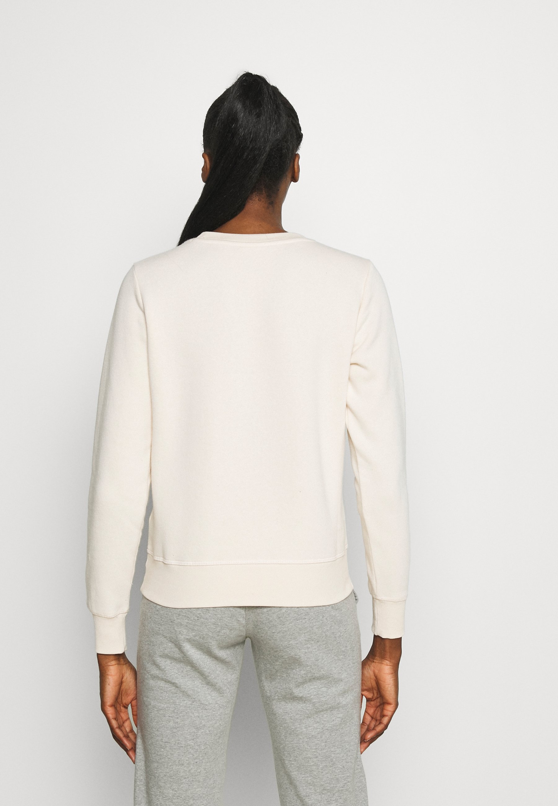 Champion CREWNECK - Sudadera - beige - Zalando.es