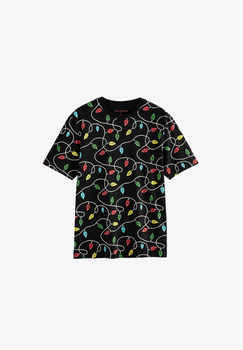 Chemise noire à manches courtes avec un motif de guirlande de lumières de Noël colorées reliées par des lignes blanches sur le tissu.