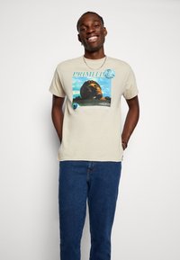 Wrangler TEXAS  - Calças de ganga de perna direita - blue denim