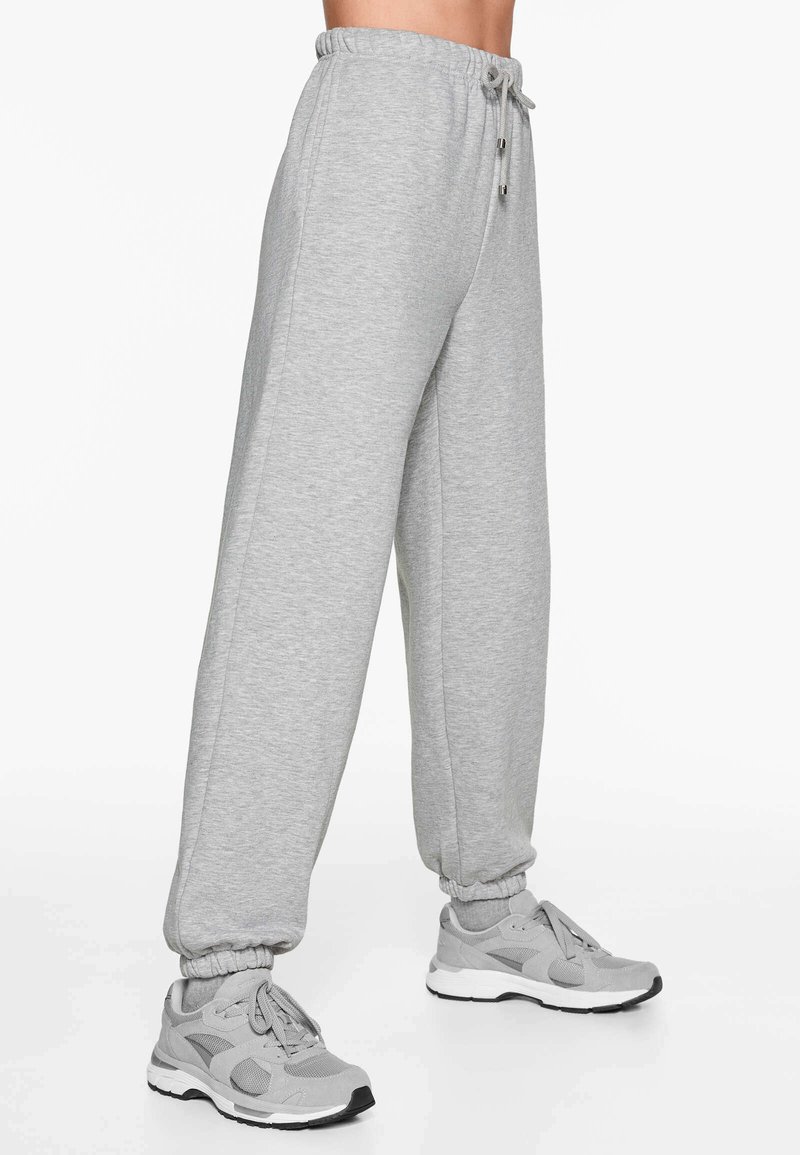 OYSHO - JOGGERS  - Verryttelyhousut - light grey, Suurenna