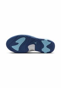 Semelle de chaussure de sport avec une base blanche, en caoutchouc bleu avec des motifs texturés, et des accents bleu clair. Logo bien visible dans la zone du talon.