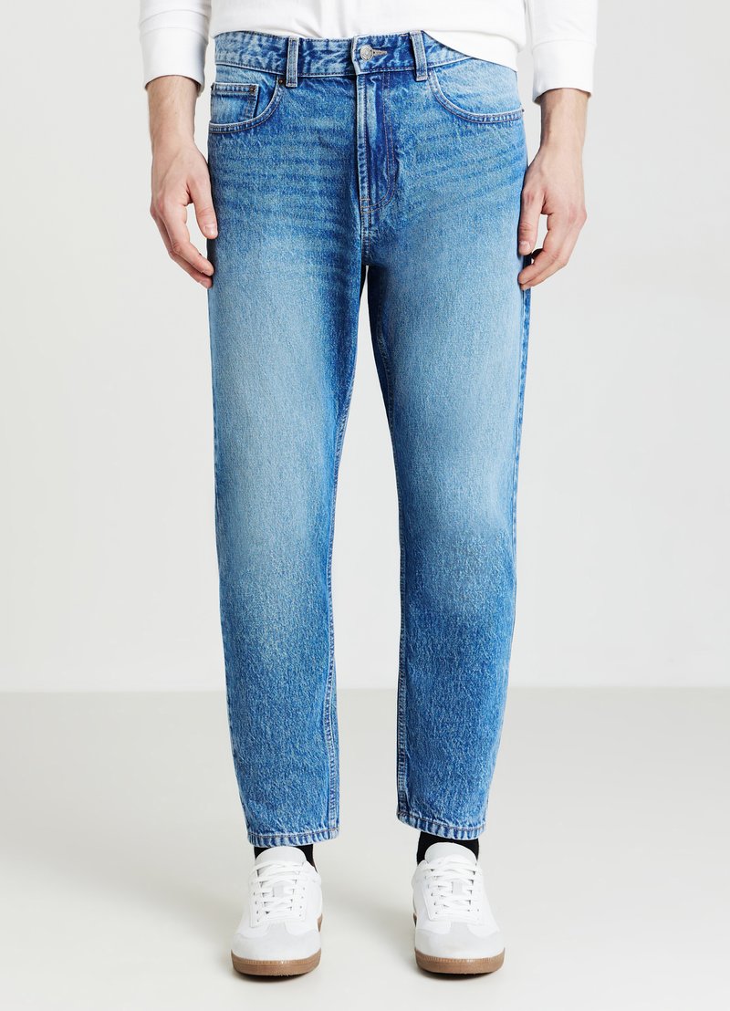 Calliope CROPPED - Jeans Tapered Fit - blu denim medio