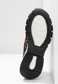Zign Zapatillas - black
