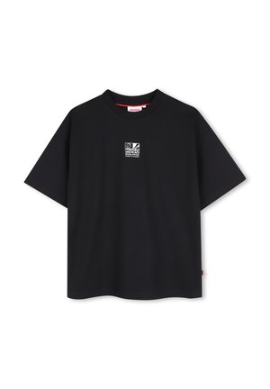 T-shirt noir à manches courtes avec col rond et petit logo blanc HUGO Worldwide centré sur la poitrine.