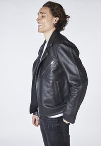 Bolongaro Trevor RANGER BIKER - Chaqueta de cuero - schwarz